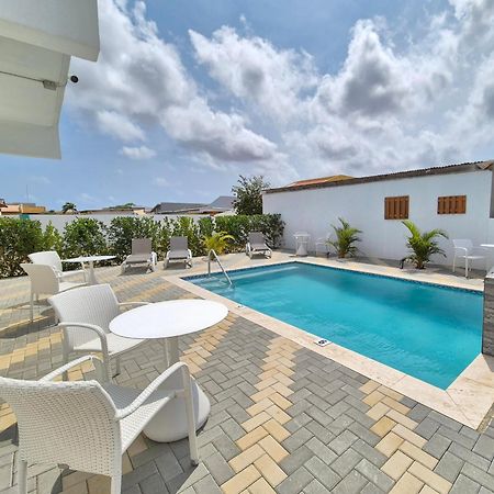 Ocean Breeze Apartments In Aruba اورانجستاد المظهر الخارجي الصورة